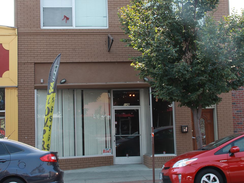 1st image of 126 W Yosemite Ave
