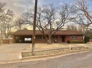 207 Terrace Cir, Lamesa, TX 79331