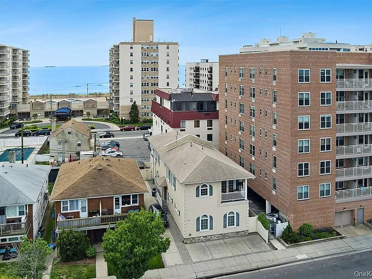 434 E Broadway #A — Photo 19