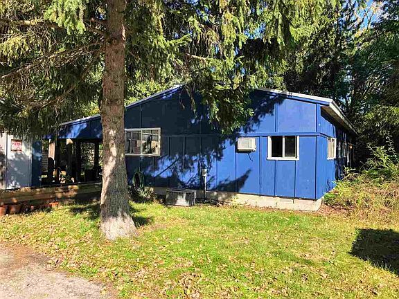 3rd image of 3398 Barnett Dr