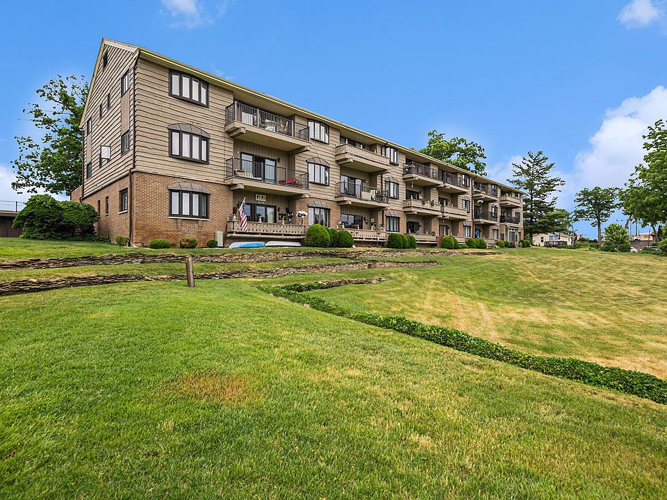 1st image of 225 Columbia Ave W APT 2