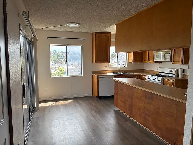 4363-4377 Temecula St #4363 — Photo 10