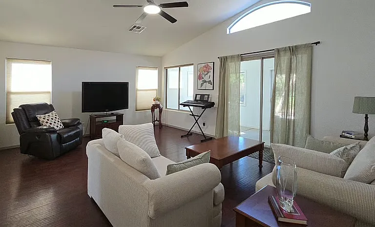 1260 W Seagull Ct — Photo 2