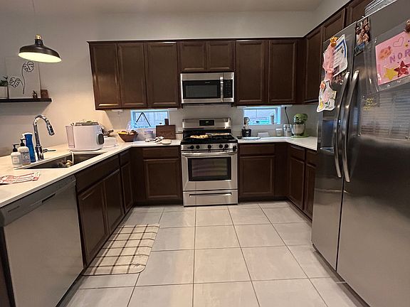 4th image of 9636 E Thunderbolt Ave