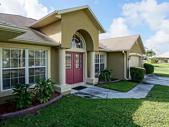 5th image of 2809 SW Shoal Ct