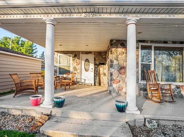 309 S Kimmel St, Berrien Springs, MI 49103