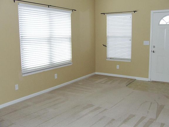 3rd image of 1270 Grove Dr