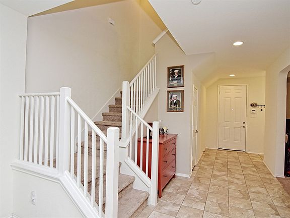 5th image of 507 Carrington St