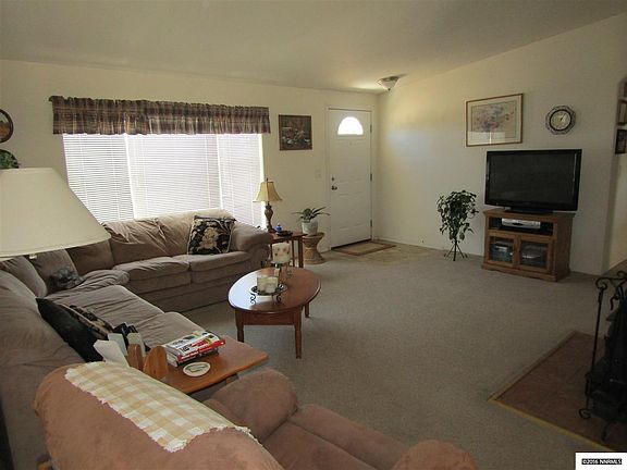 2nd image of 15 Mandchris Dr