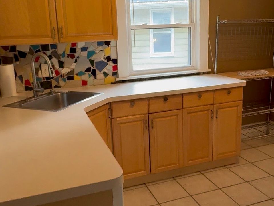 836 N Maple Ave, photo 8