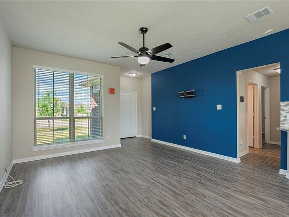 3rd image of 2703 Redcap St