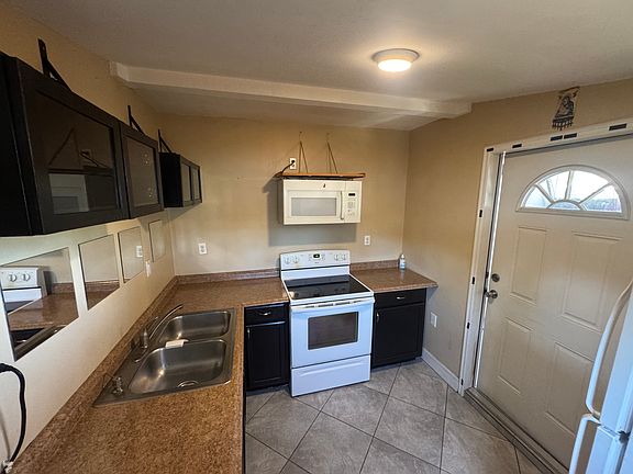 3rd image of 5610 McKinley St #B