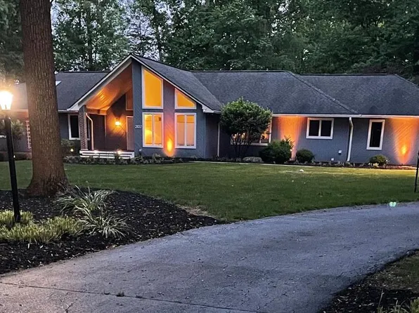 2107 Harmony Woods Rd, Owings Mills, MD 21117
