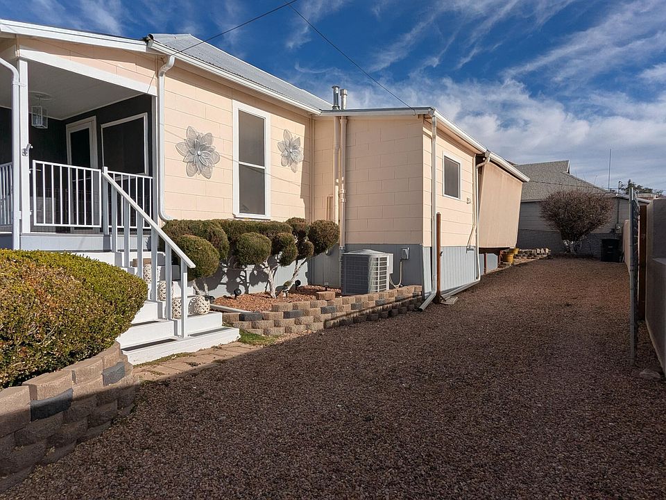 1st image of 215 3RD Street