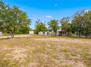 444 Price Rd, Victoria, TX 77905
