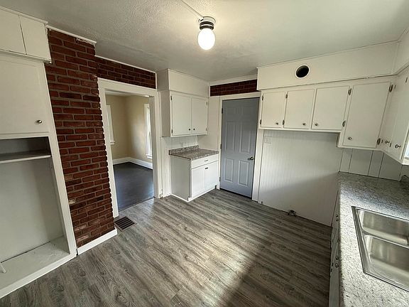 4th image of 1134 Johnson St
