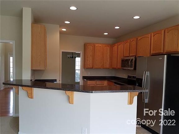 2nd image of 158 Wedge View Way