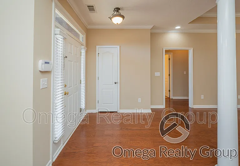 1325 Meadow Glen Rd — Photo 9