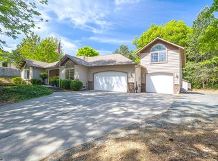 1543 NW B St, Grants Pass, OR