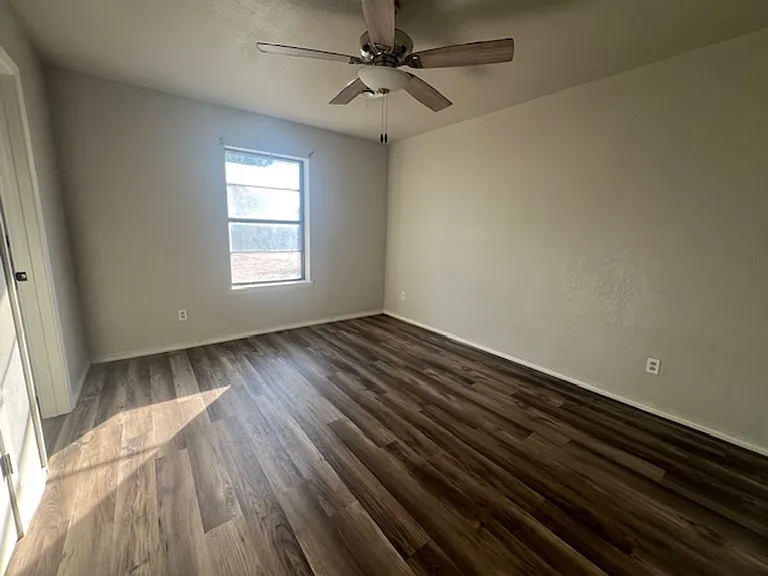 5325 Fairmont St — Photo 15