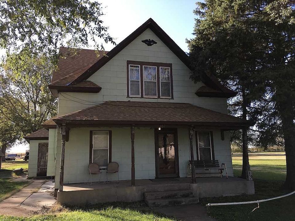 1st image of 207 Jefferson St