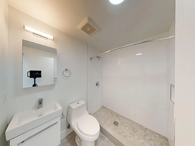 2500 Durant Avenue — Photo 14