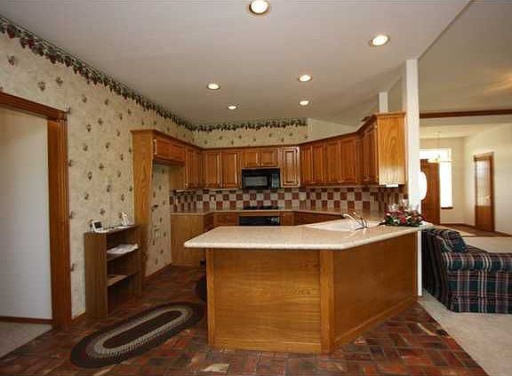 4th image of 2806 Winding Creek Ln NE