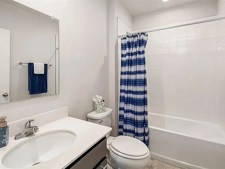 619 172nd Ct E — Photo 1