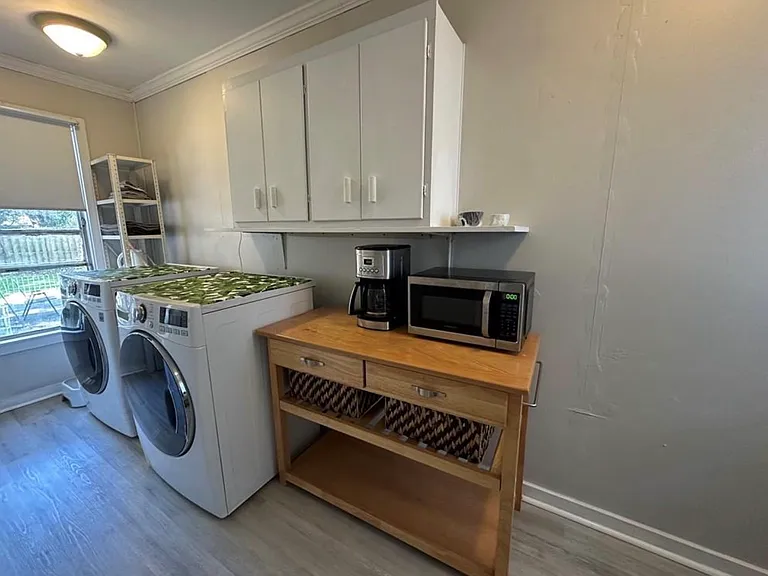 2405 Spring Hill Ave — Photo 6