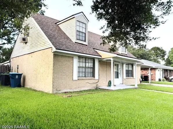 104 Chaumont Dr, Lafayette, LA 70506