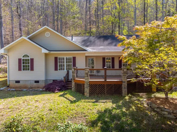 605 Toy Cove Rd, Sylva, NC 28779