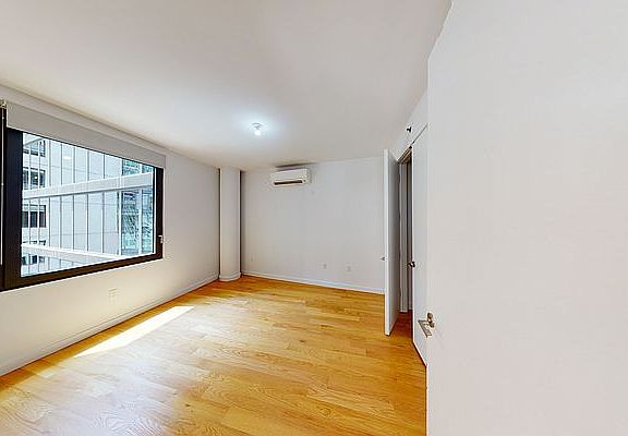 5th image of 123 Melrose St APT 309