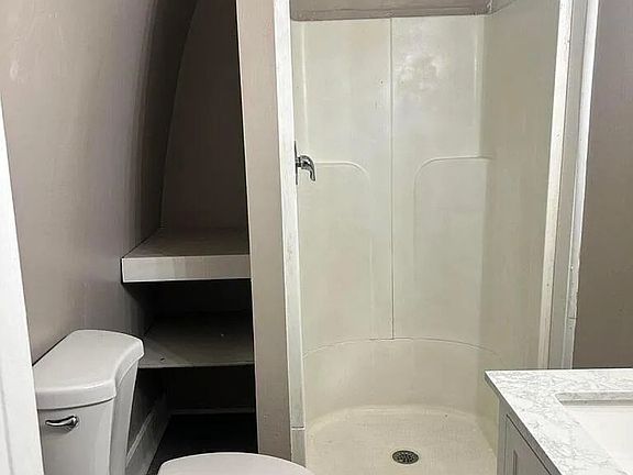 4th image of 1553 Terrace St #2