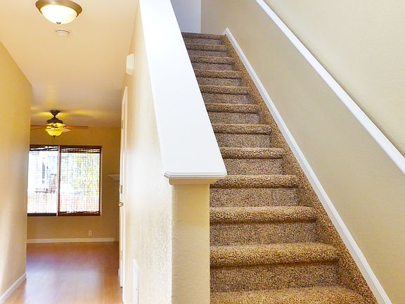 4th image of 7648 Fiona Ln