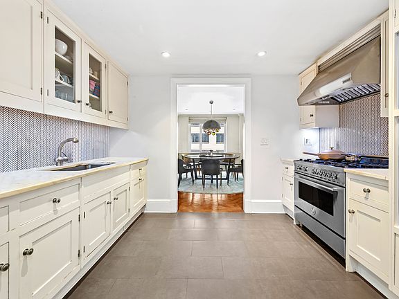 5th image of 530 Park Ave APT 3F
