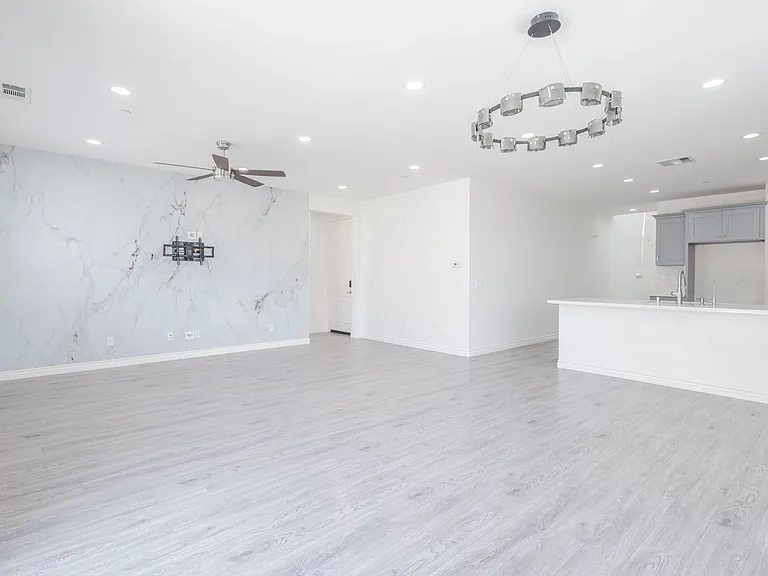 16220 Retreat Ct — Photo 56