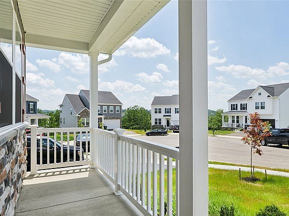 4th image of 873 Bideford Dr