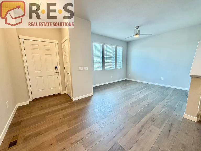 3659 Levy Park Dr — Photo 5