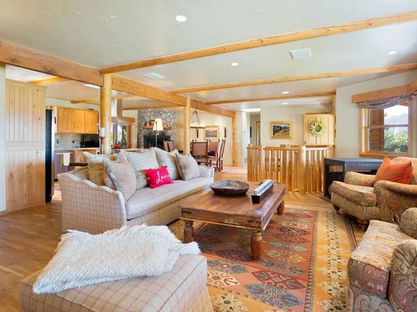 37321 Goldshot Creek Rd, Mountain Center, CA 92561