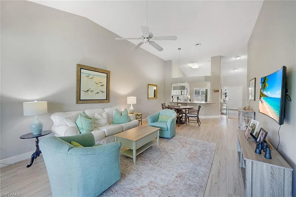 2 bed, 2.0 bath, 1433 sqft, $6,500 — Photo 3