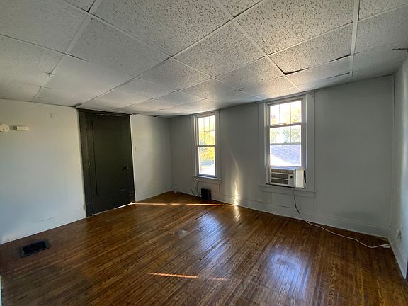2nd image of 505 N Collett St #B