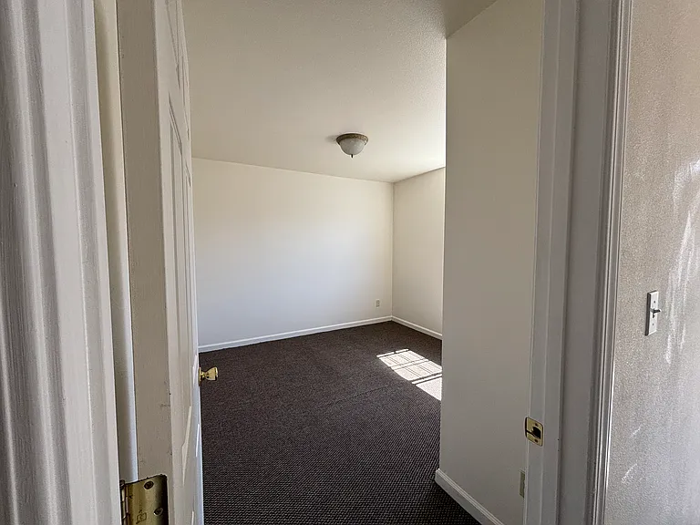 3115 Chestnut St — Photo 1