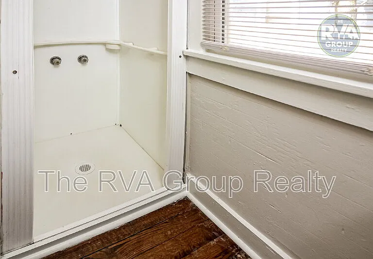 1215 W Cawson St — Photo 17