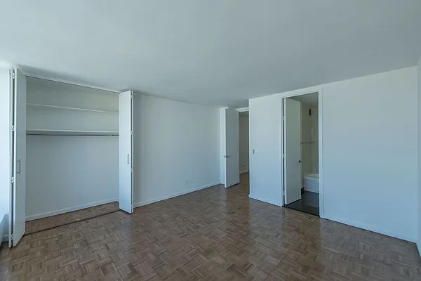 Rented by Solow Realty | media 6