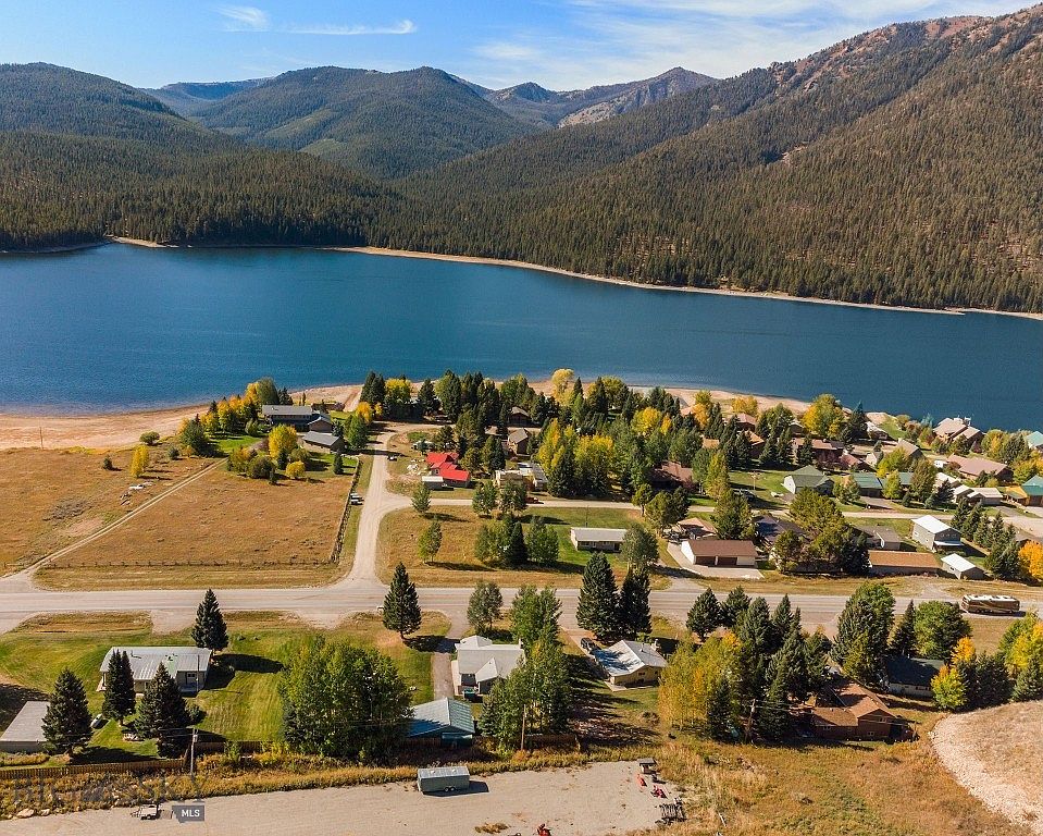 11373 Hebgen Lake Rd, West Yellowstone, MT 59758 Zillow
