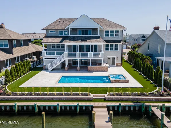 275 Curtis Point Drive, Mantoloking, NJ 08738