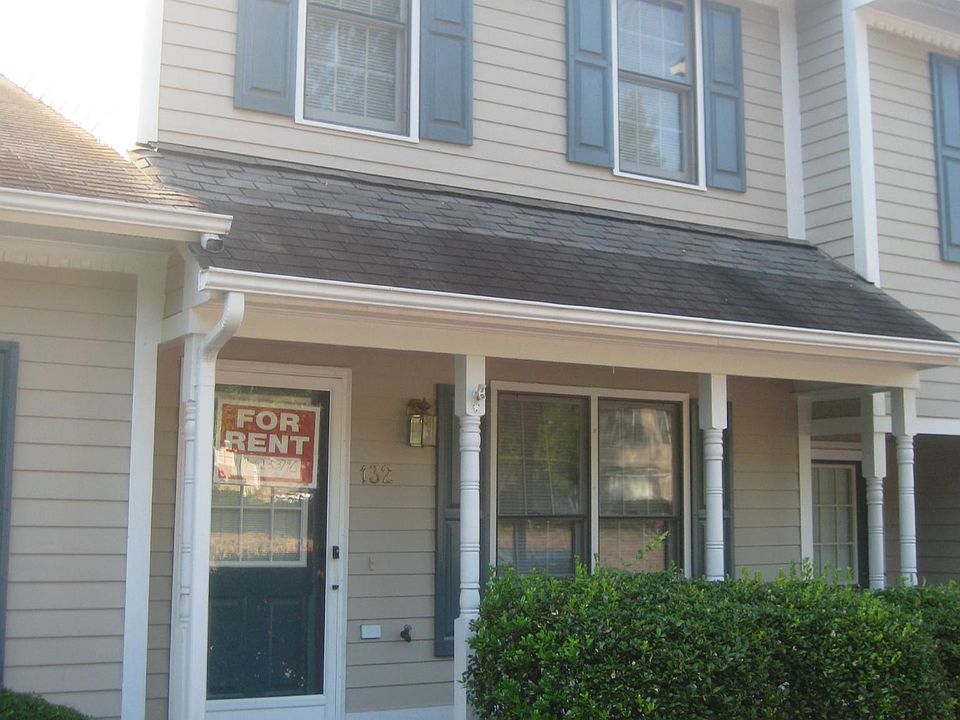 1st image of 132 Forest Oaks Dr #132