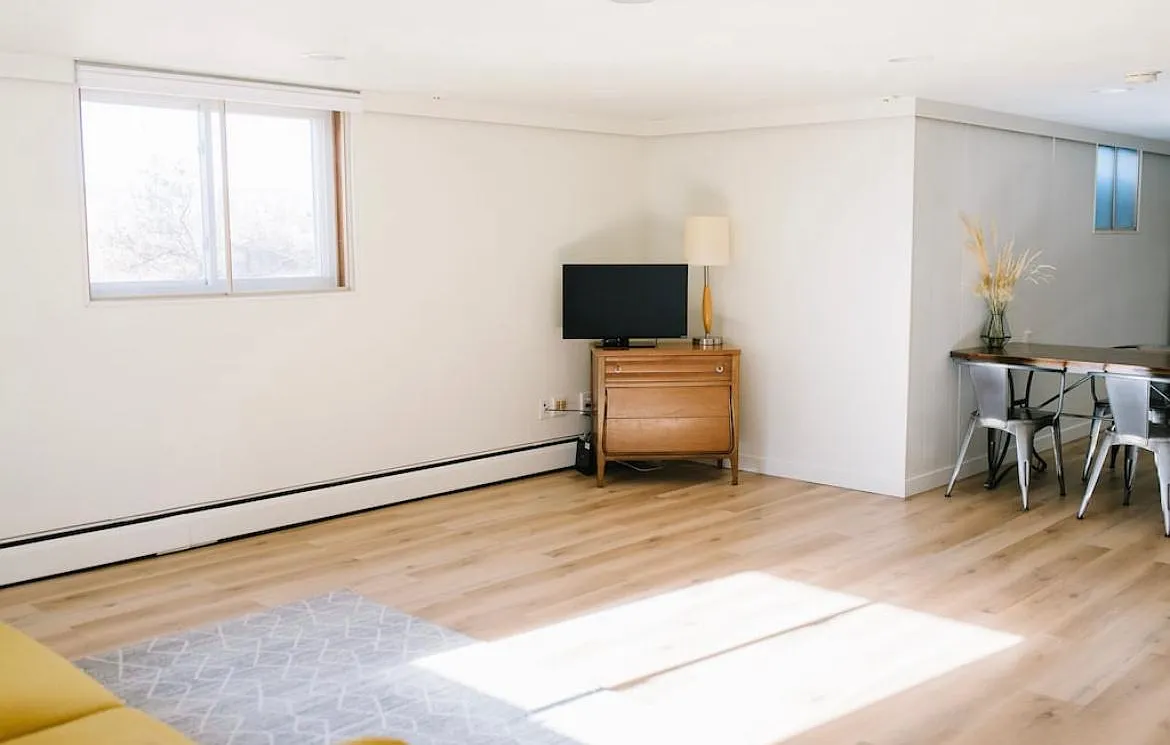 1 bed, 1000 sqft, $1,600 — Photo 2