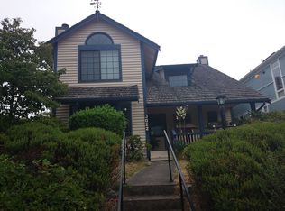 3022 45th Ave SW, Seattle, WA 98116