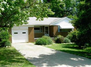 215 Wedgewood Dr, High Pt, NC 27263